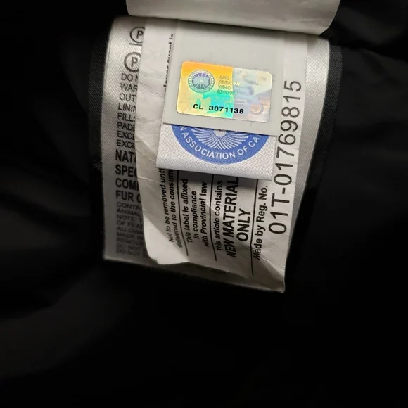 Canada Goose Shelburne Parka With Fur Hood - Picture 8 of 8